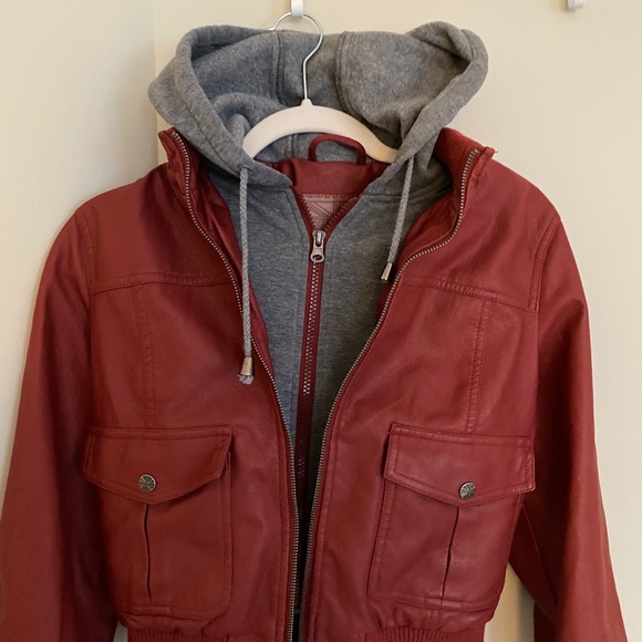 Jacket - Picture 5 of 7